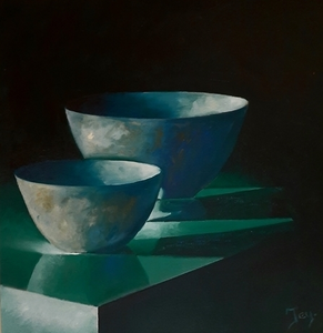 Naast geabstraheerde landschappen vind ik het ook leuk om realistische stillevens te schilderen. Modern realisme is niet alleen een kopie van de werkelijkheid. Het gaat dieper, er is meer. Door alledaagse voorwerpen uit de grote massa te schilderen, krijgen ze de volle aandacht. Ze worden belangwekkend en karaktervol, er groeit een gevoel van verwondering over de kleur en de vorm van kleine dingen, die toch zo gewoon zijn. De vormen worden bijna abstract. 