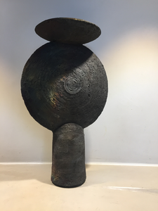 steeds veranderende ideeën, technieken, inspiratie, emoties, ervaringen stimuleren mij tot nieuw werk/ Af en toe sta ik stil. Geen inspiratie. maar dan ga ik door en kom tot nieuwe en soms spannende werken,