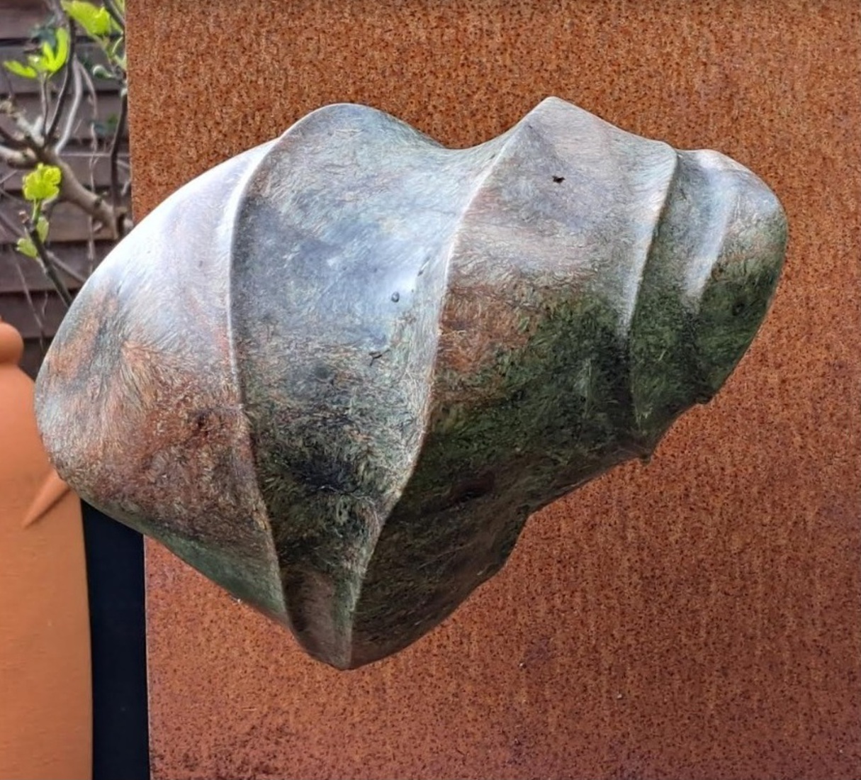 'Bronzen' decolleté