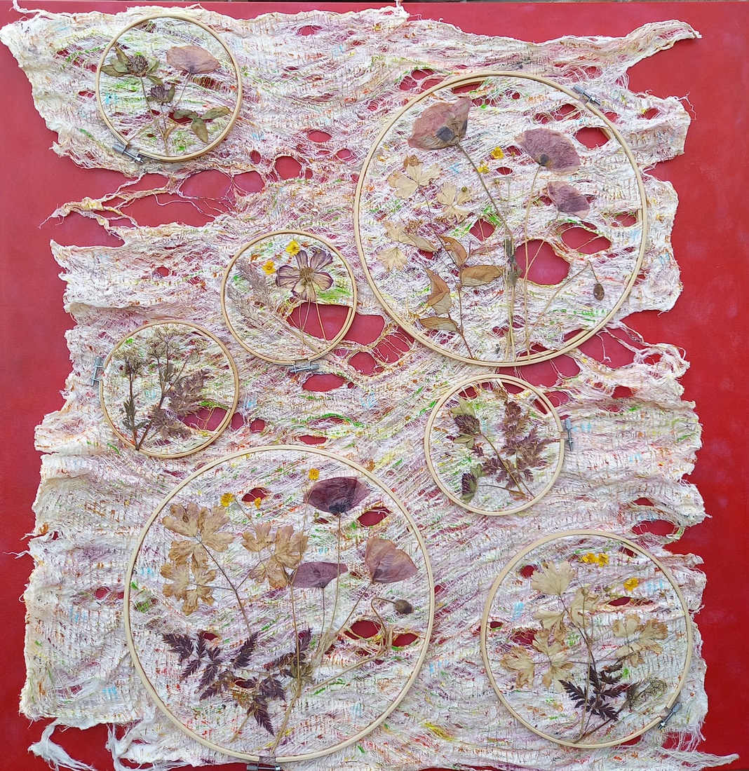 3 D met gedroogde bloemen in rood