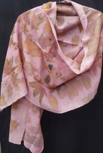 Sjaals van wol etamine