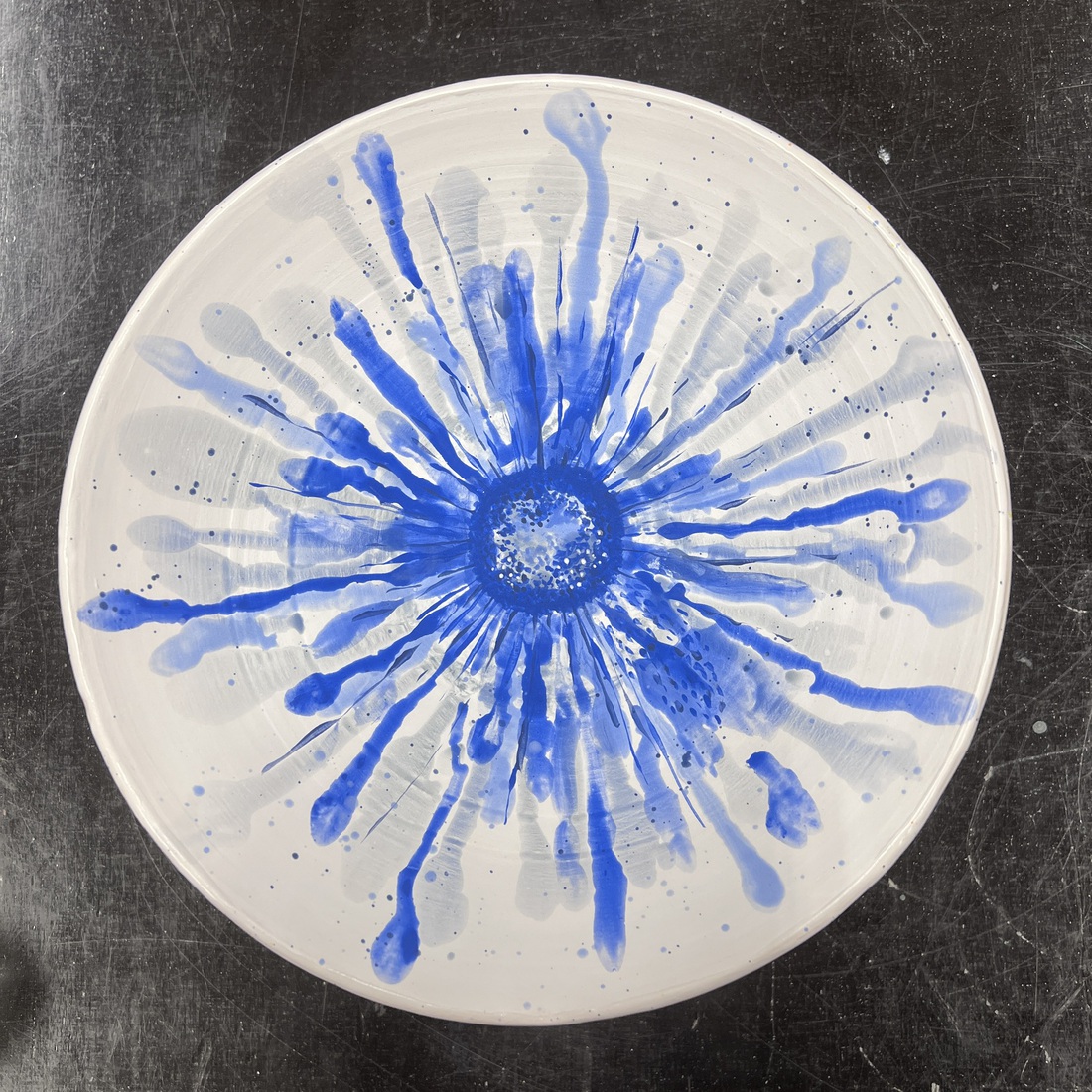 Saladeschaal flower in blue