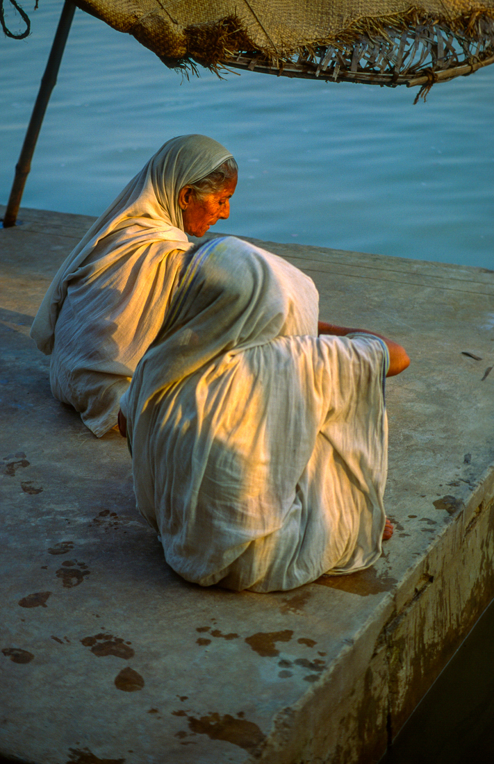 Aan de Ganges in Varanasi, India