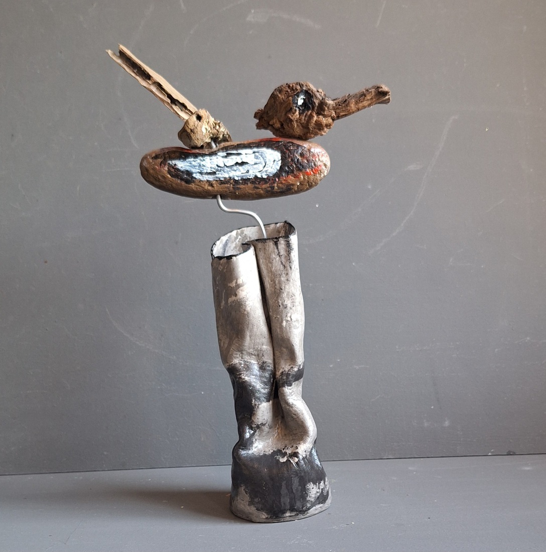 Kreukelvaasje met driftwood flower luchtdrogende klei.K23