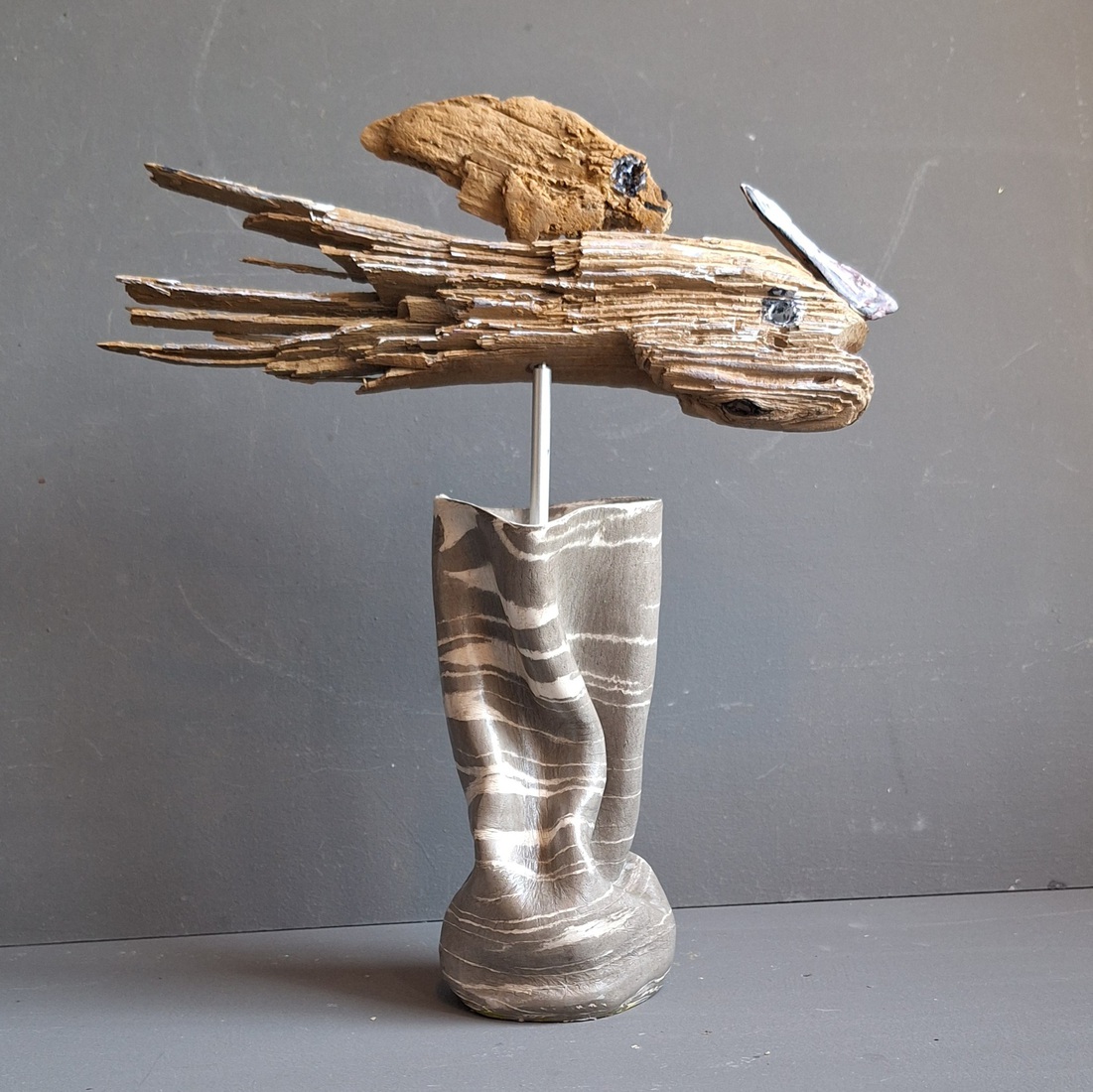 Kreukelvaasje met driftwood flower luchtdrogende klei.K25