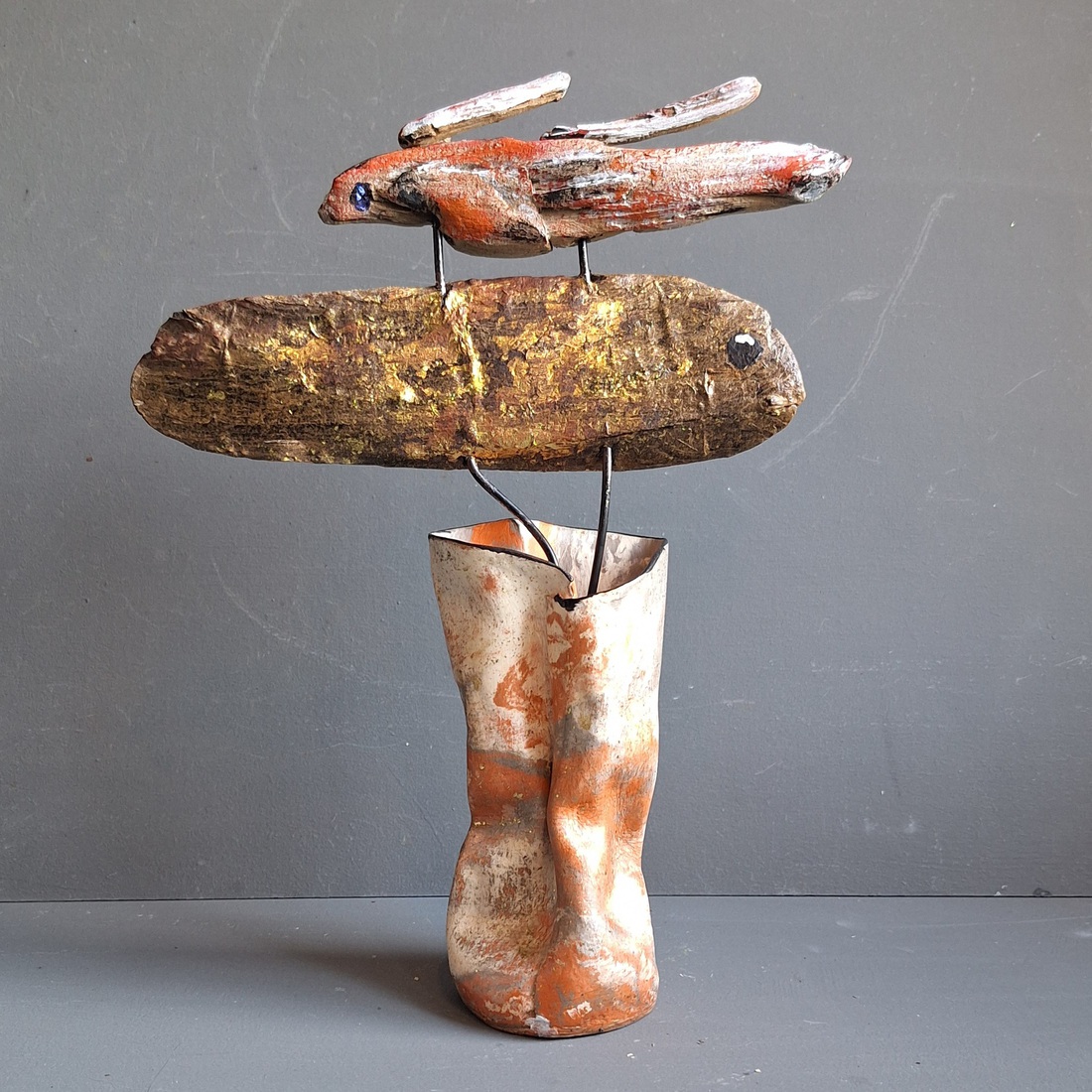 Kreukelvaasje met driftwood flower luchtdrogende klei.K29