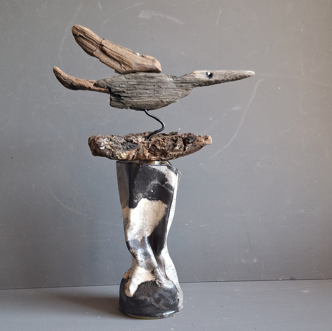 Kreukelvaasje met driftwood flower luchtdrogende klei.K31
