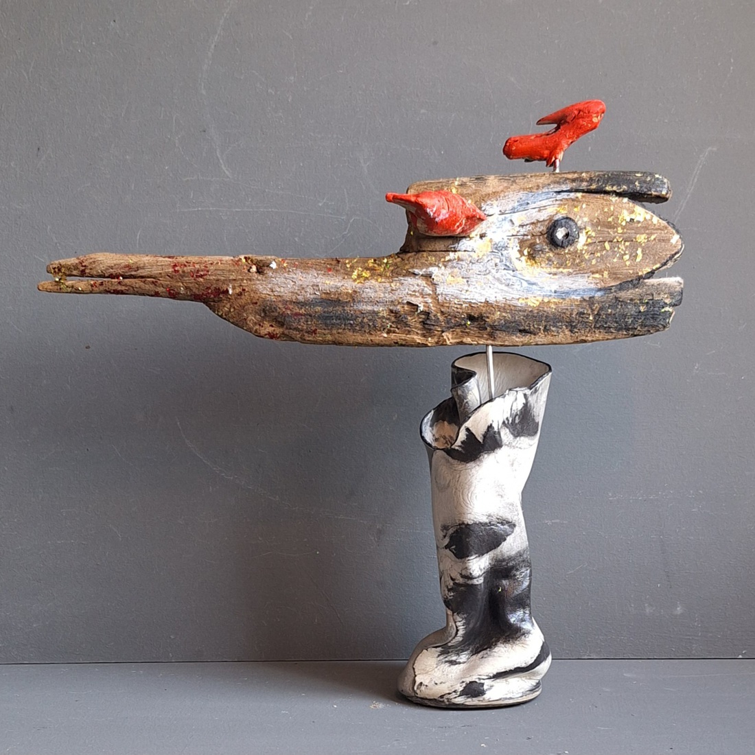 Kreukelvaasje met driftwood flower luchtdrogende klei.K36