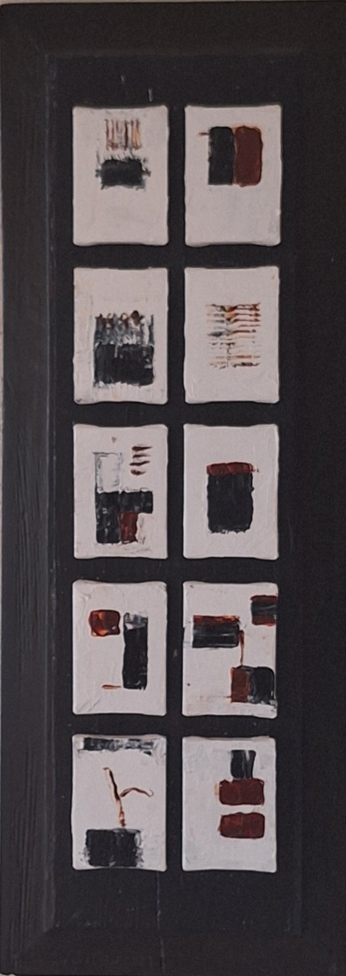 Nr.3142. Schilderij met 10 mini doekjes op antiek Spaans paneel.