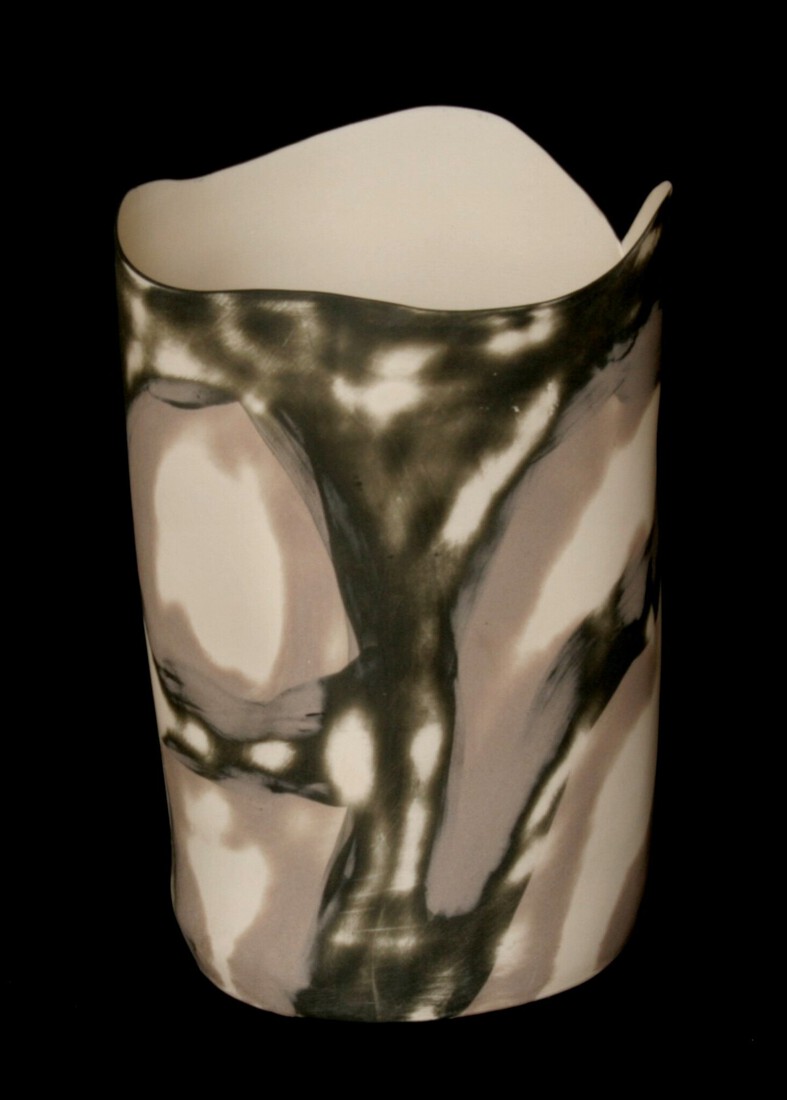 Nr.1101. Porselein object met slib.
