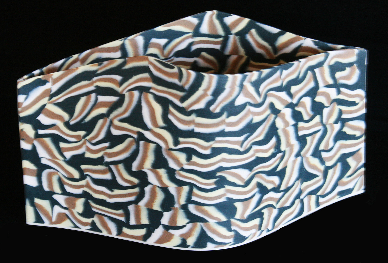 Nr.7920 object porselein nerikomi.
