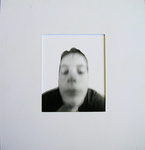 De tijdsfactor in het licht gezet., .Mensen varierend van 5 minuten tot 40 minuten geplaatst voor deze camera's.Zelfgemaakte camera's.Inhoudelijk fascineerde het mij om zoveel mogelijk verschillende facetten van een mens te reduceren tot 1 beeld, een soort van psychografica.Mooi, lelijk,licht en donker, allemaal zeer relatief.