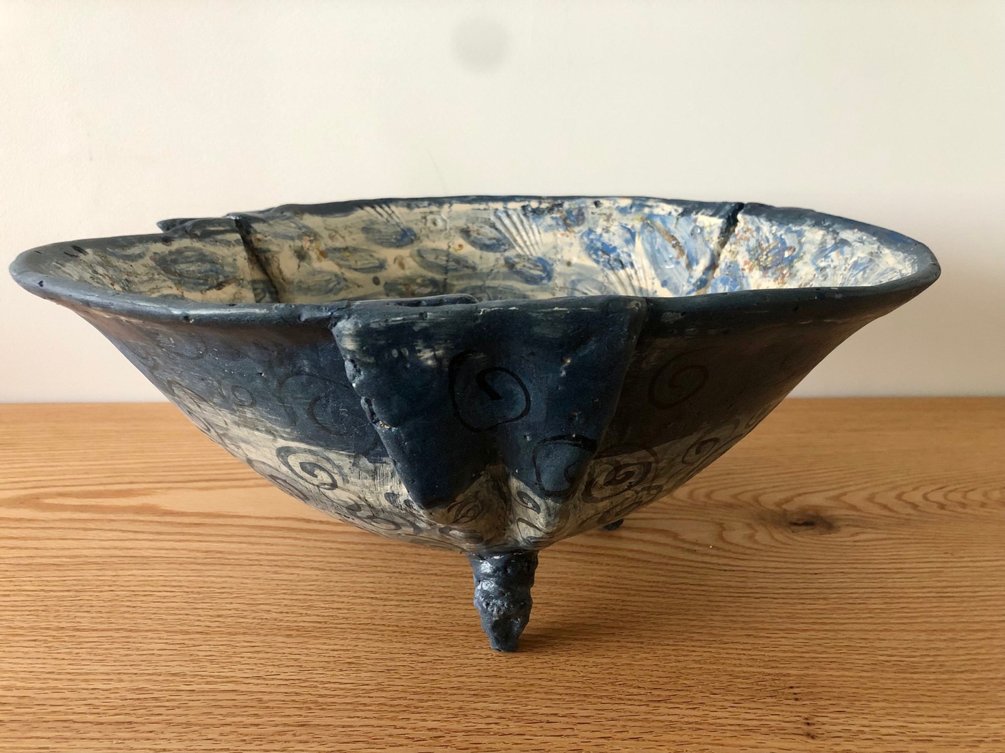 Gevouwen Schaal met decoratie in blauw