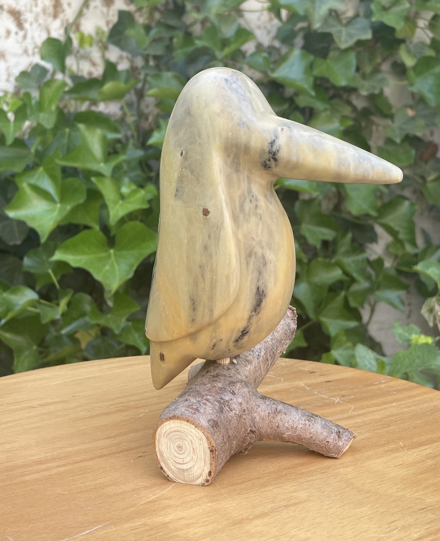 ijsvogeltje van Keniaans speksteen 