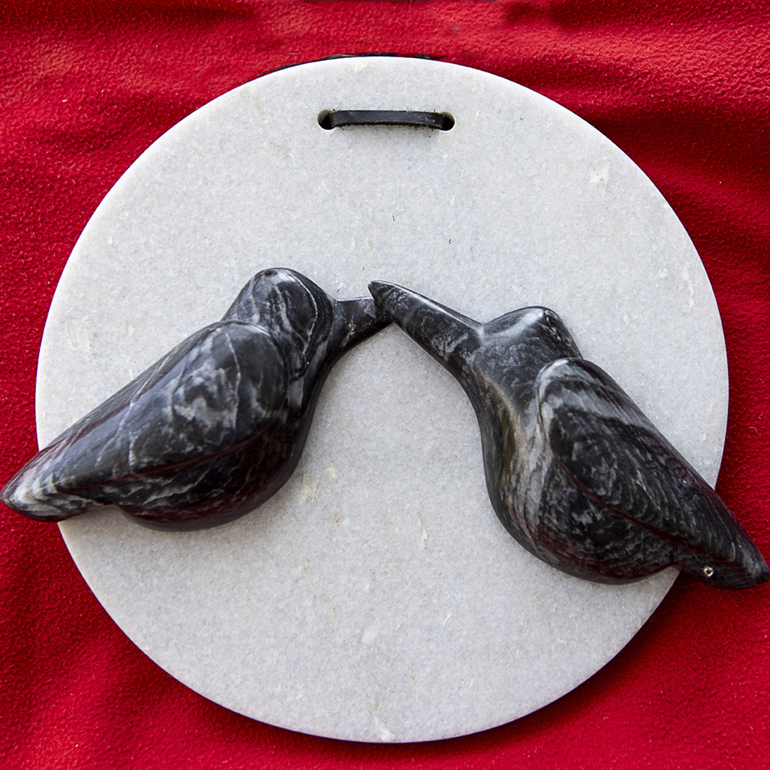 Plaquette met  ijsvogeltjes van Afrikaans speksteen