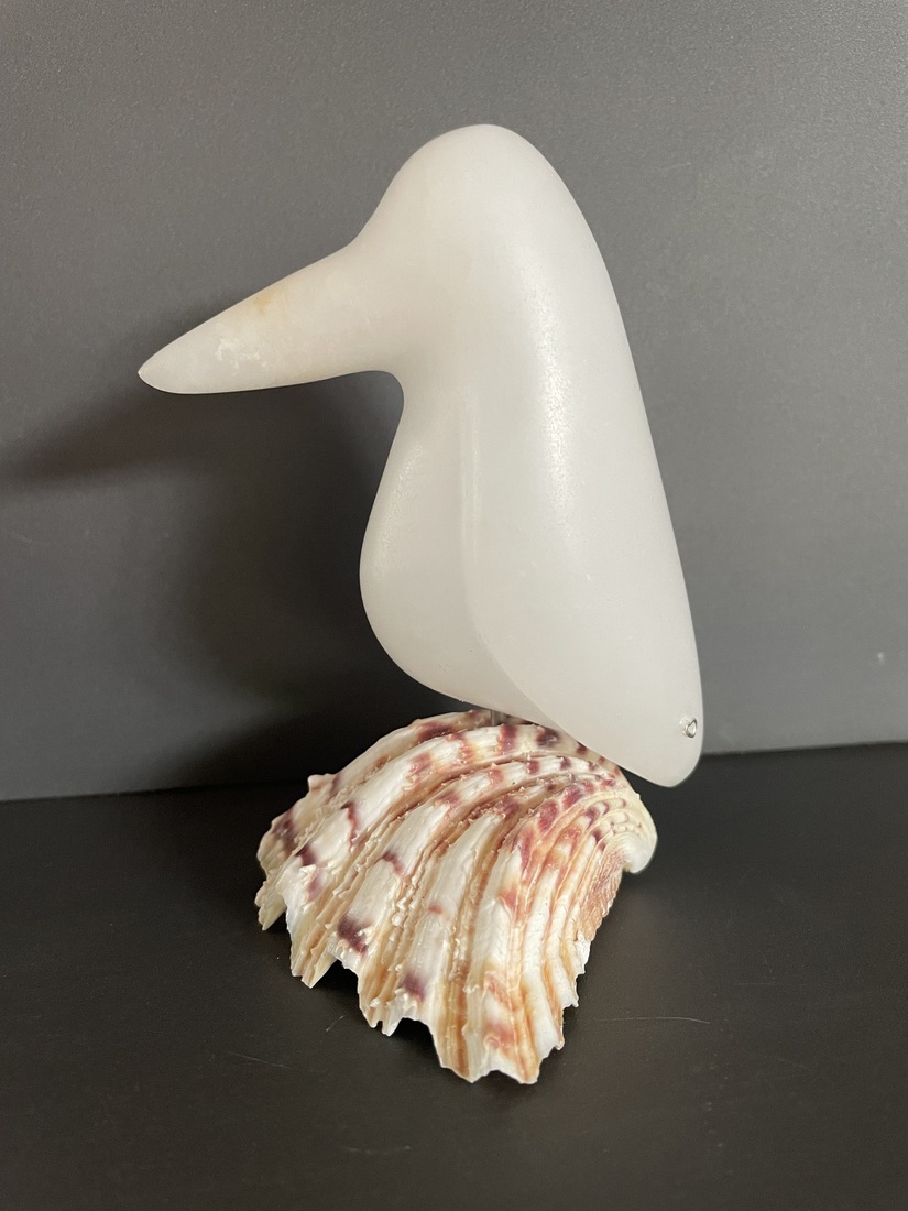 ijsvogel van witte albast (6)