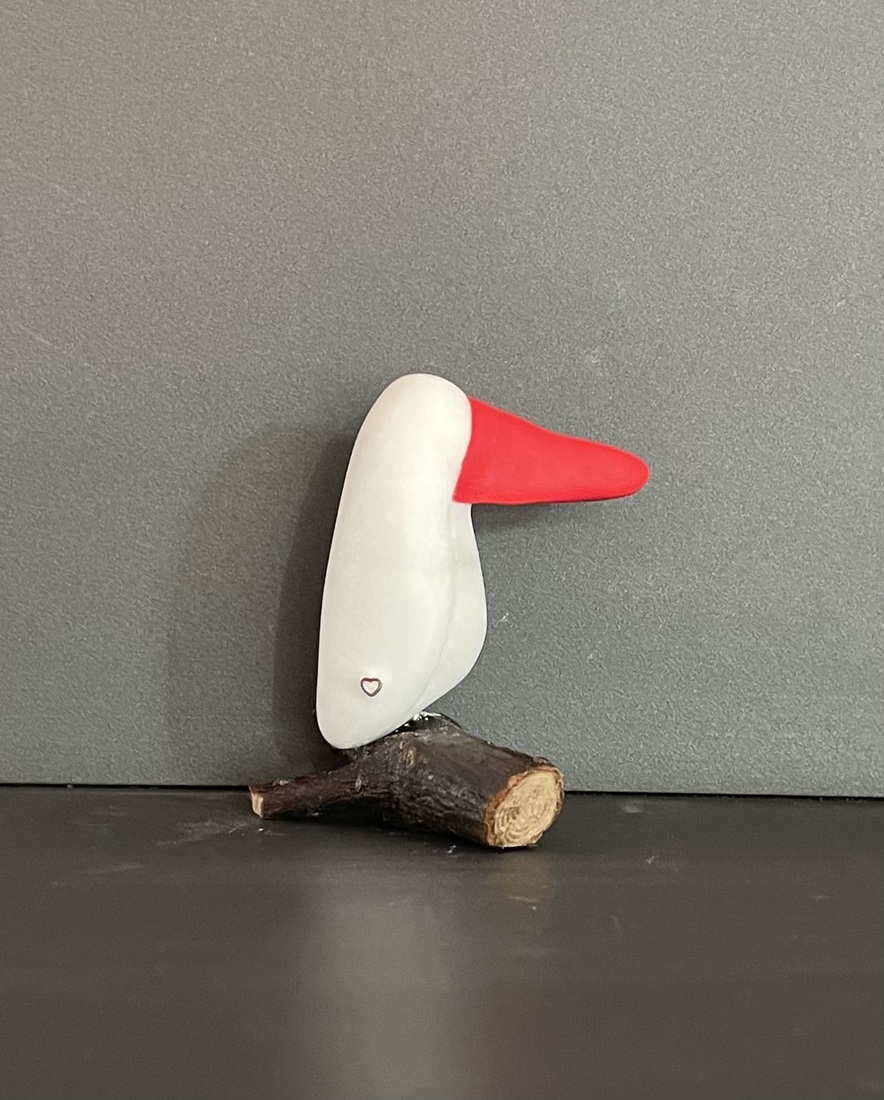 ijsvogeltje van Carrara marmer 
