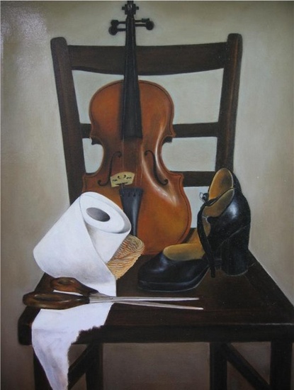 stilleven met viool en toiletpapier