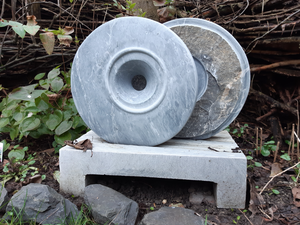 Er zijn verschillende soorten Italiaans marmer waaronder het grijze Bardiglio, het witte Bianco Carrara en het spierwitte Statuario.  