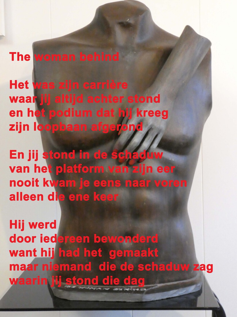 The woman behind met gedicht
