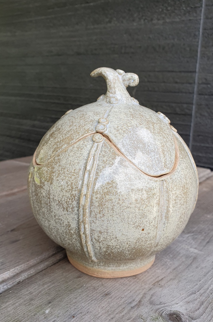 pot met deksel bolletje