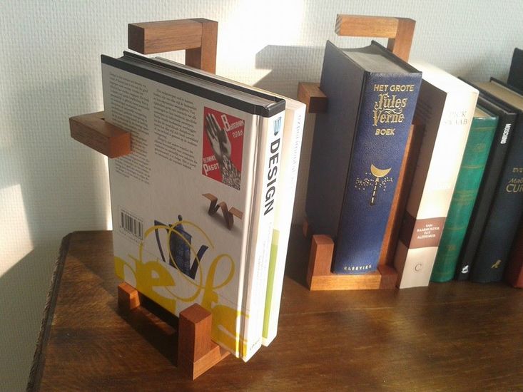 Old Friends boekenhouder